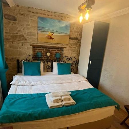 Foca Antik Otel Extérieur photo