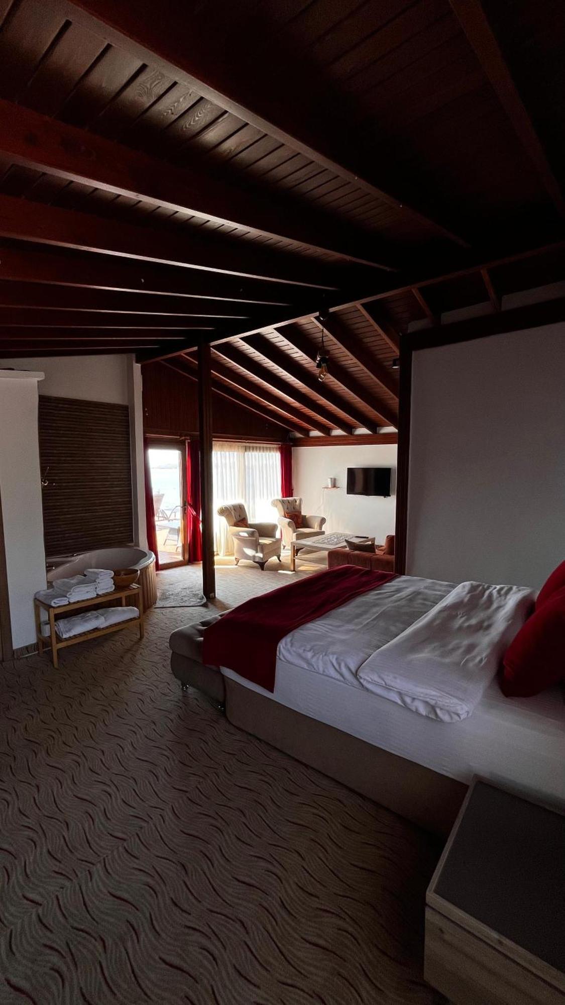 Foca Antik Otel Extérieur photo