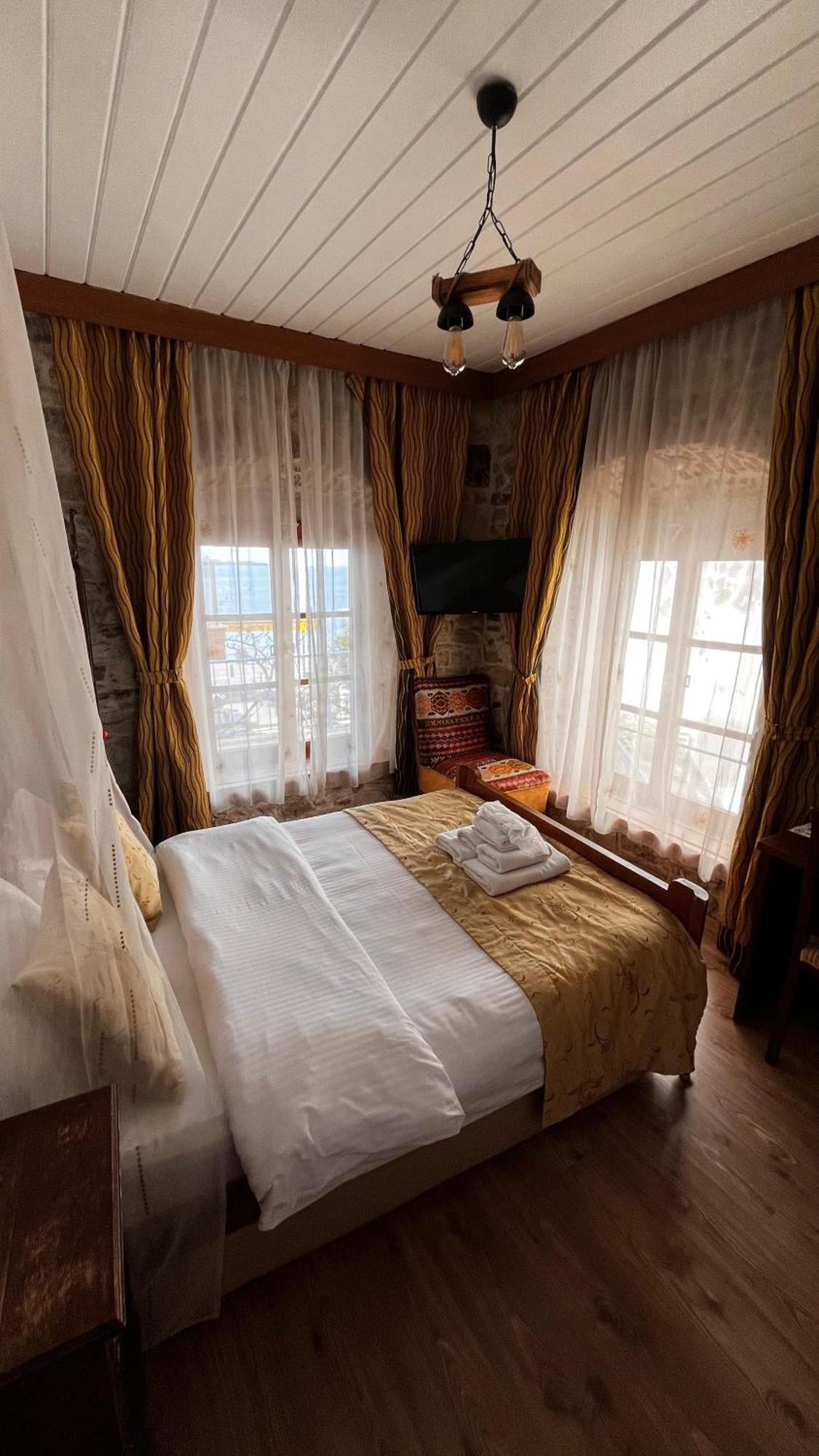 Foca Antik Otel Extérieur photo
