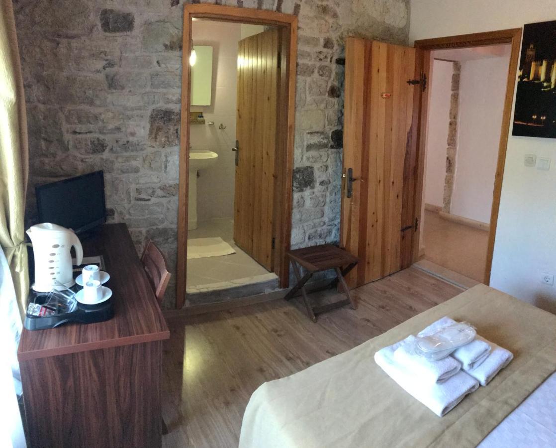 Foca Antik Otel Extérieur photo