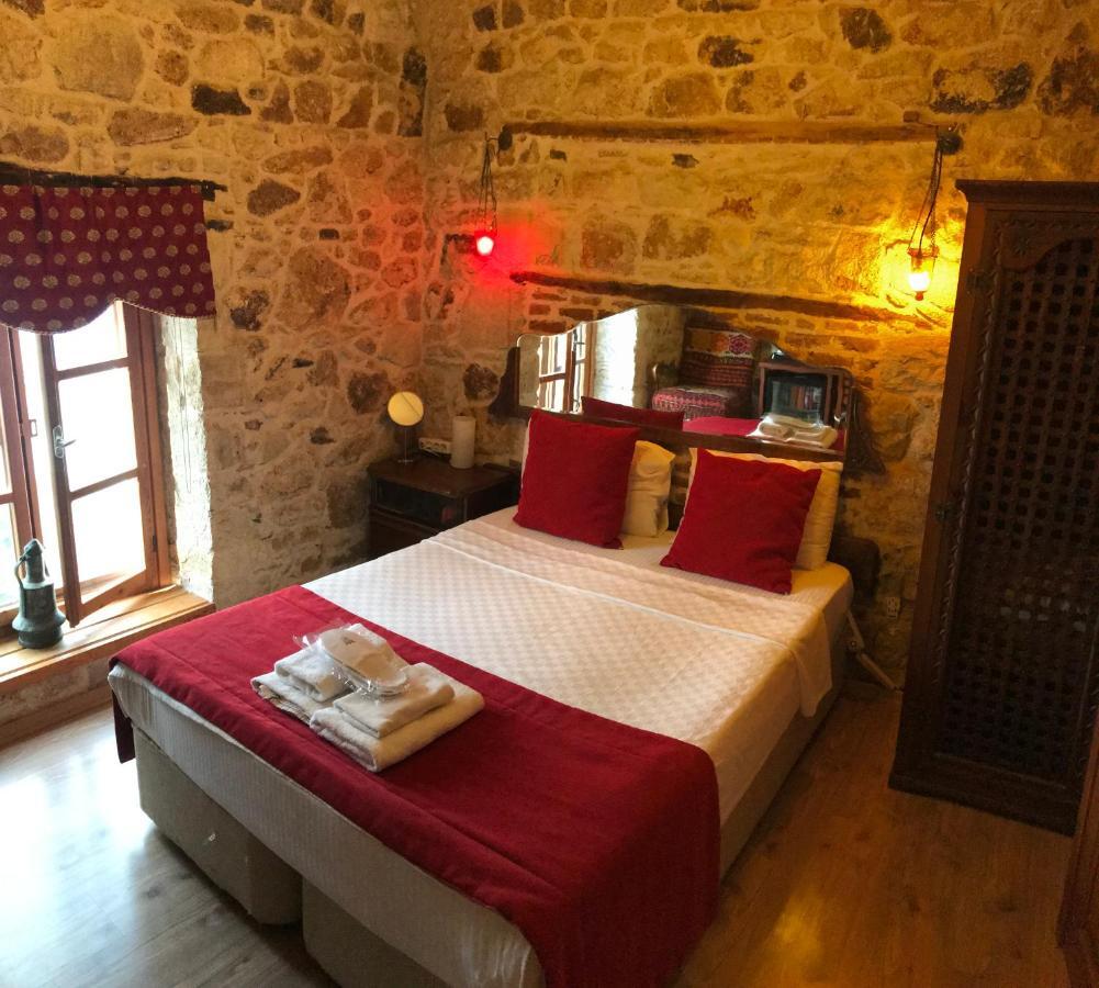 Foca Antik Otel Extérieur photo