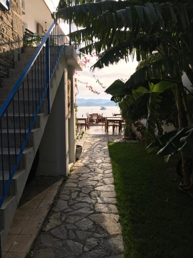 Foca Antik Otel Extérieur photo
